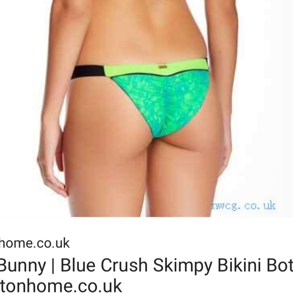 BNWT Beach Bunny Swimwear bikini bottom